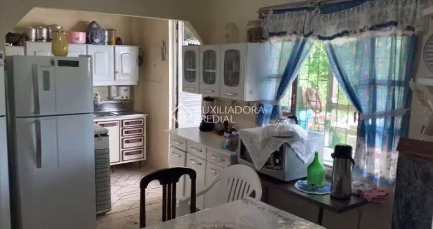 Casa com 2 quartos à venda na Ayrton Senna da Silva, 25, Forquilhas, São José