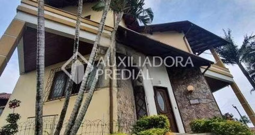 Casa com 5 quartos à venda na Rua Paula Ramos, 982, Coqueiros, Florianópolis