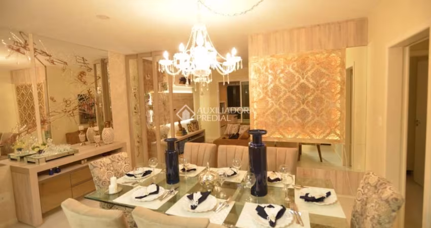 Apartamento com 3 quartos à venda na Avenida Marinheiro Max Schramm, 2492, Estreito, Florianópolis