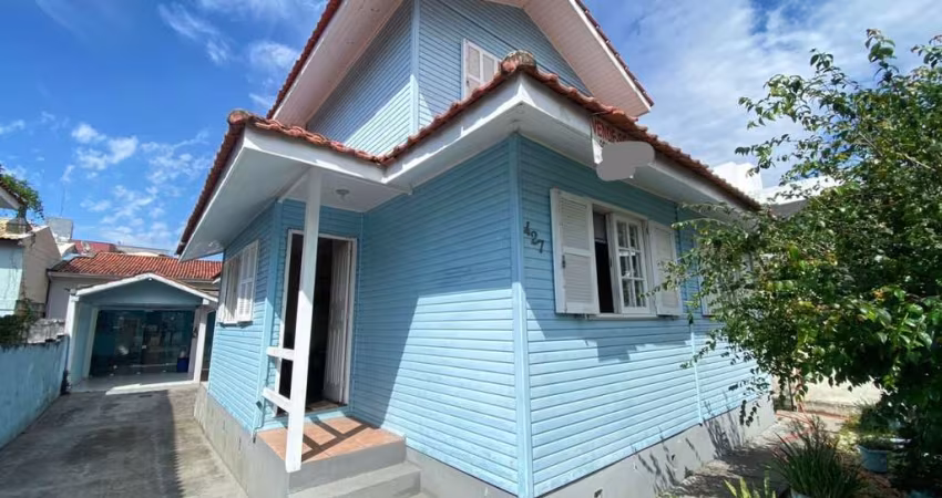 Casa com 4 quartos à venda na Rua Alcino Manoel da Silva, 427, Praia Comprida, São José