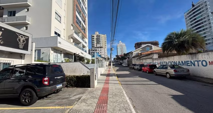 Casa com 4 quartos à venda na Rua Coronel Américo, 217, Barreiros, São José