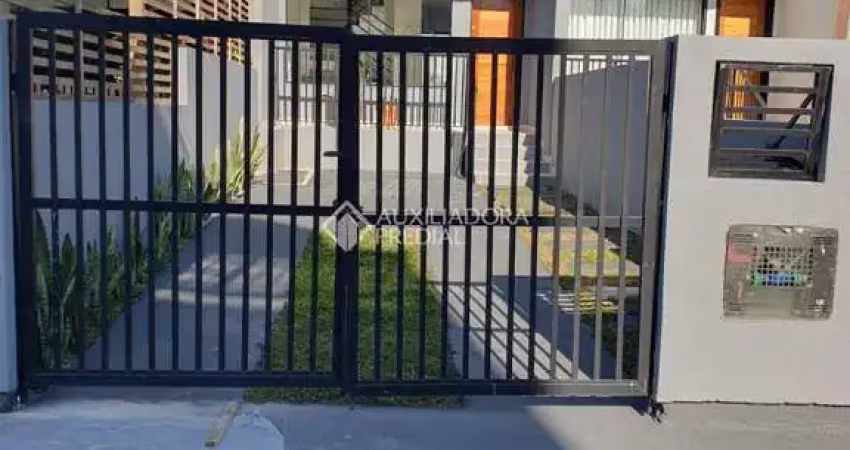 Casa com 2 quartos à venda na Rua Augusto Jorge Brüggemann, 515, Areias, São José