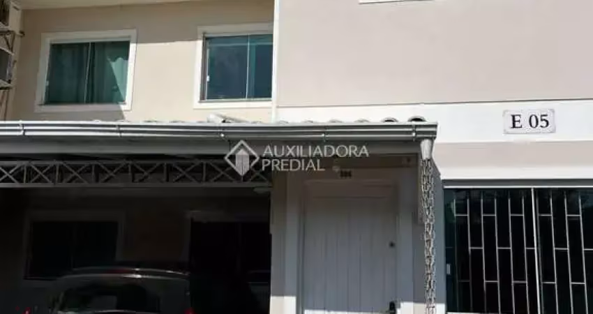 Casa com 2 quartos à venda na Rua Vidal Vicente Andrade, 251, Forquilhas, São José