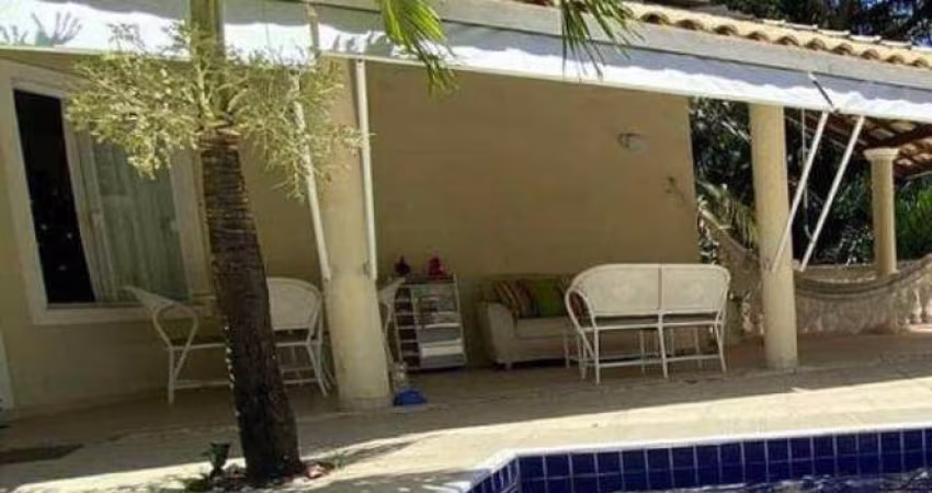Casa com 3 dormitórios à venda, 280 m² por R$ 1.100.000,00 - Estrada Do Coco - Lauro de Freitas/BA