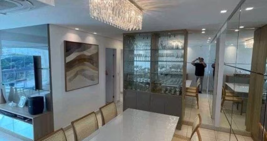 Vendo lindo apartamento porteira Fechada no 06° andar localizado no Maison de Florence, Altiplano