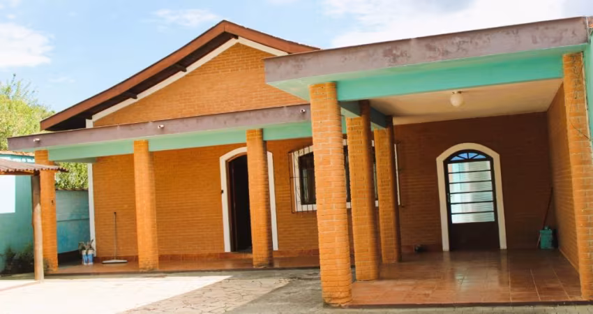 Casa à venda - Centro