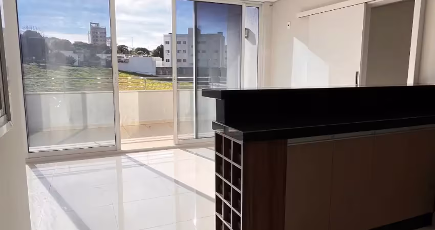 Lindo triplex em condomínio no pioneiros catarinenses