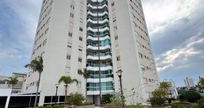 Apartamento para Aluguel Apartamento com 2 dormitórios, suíte, closet e duas garagens no bairro Estreito. FLORIANOPOLIS