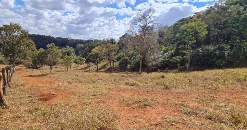 Vendo terreno na cidade de Itatiaiuçu/MG