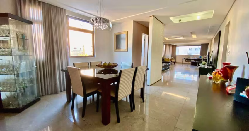 Lindo apartamento de quatro quartos, três suítes, três vagas no Dona Clara