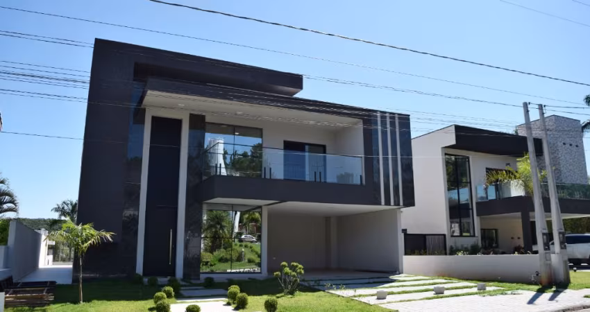 Casa à venda em Condomínio em Atibaia, Condomínio Shambala II