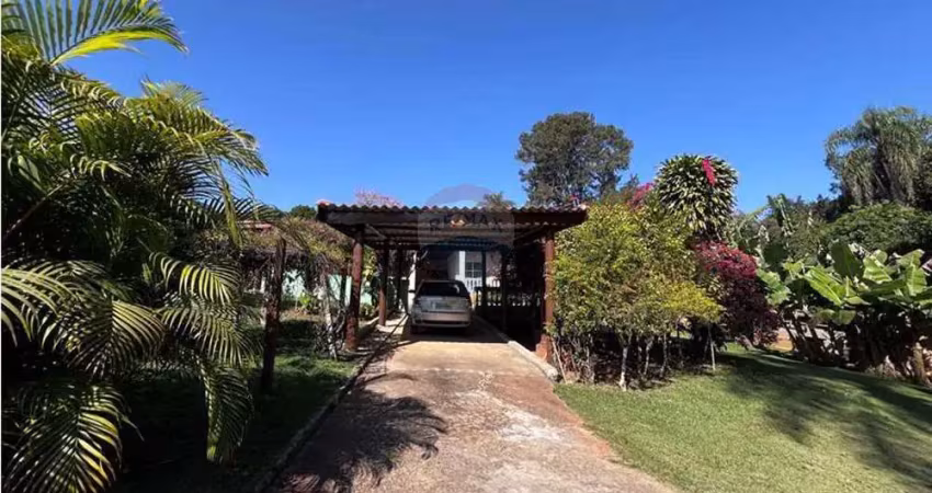 Refúgio monte bianco: chácara  a venda com 3 dormitórios, churrasqueira e natureza privilegiada em araçoiaba da serra