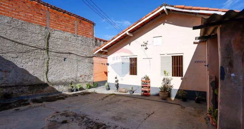 Casa à venda no Central Parque Sorocaba com ponto comercial e ampla edícula