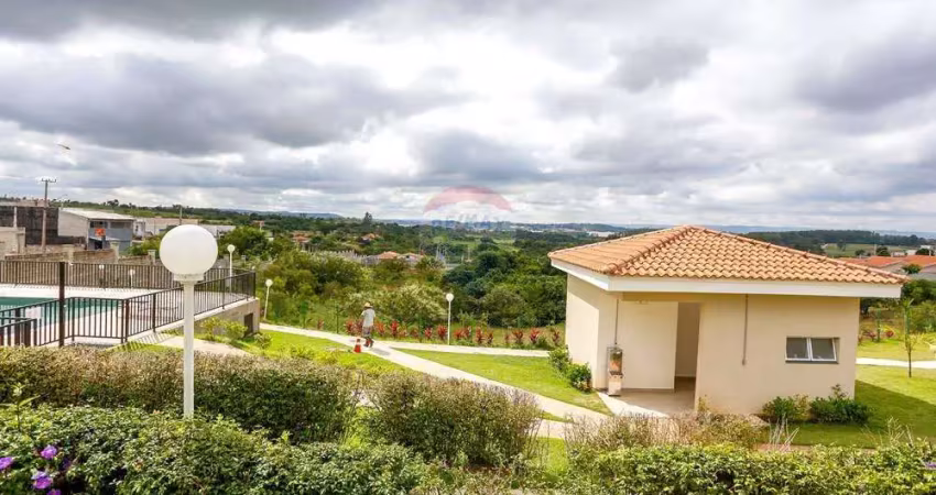 CASA EM VILLAGE RESIDENCIAL