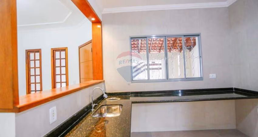 Casa à venda com 3 quartos sendo 1 suite  R$ 375.000,00