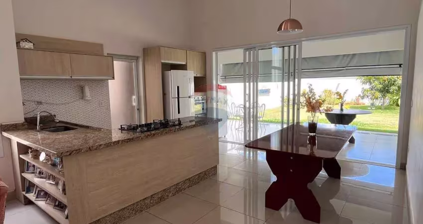 Casa a venda em condomínio fechado no interior de são paulo!!!