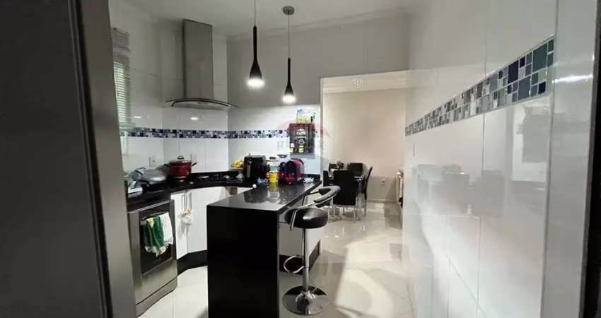 Casa em Wanel Ville V: 3 Quartos, Área Gourmet!