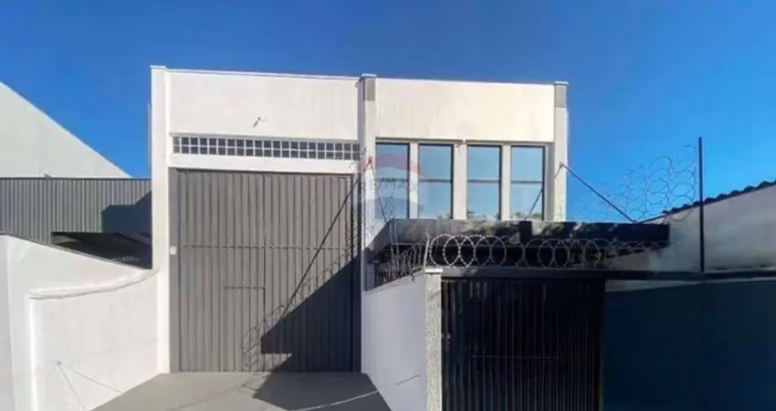 Galpão impecável com 350m² no leocádia em sorocaba disponível para locação
