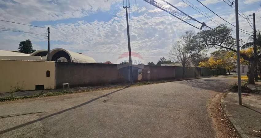 Terreno à venda na jardim astro zona leste de  sorocaba sp com 324m²