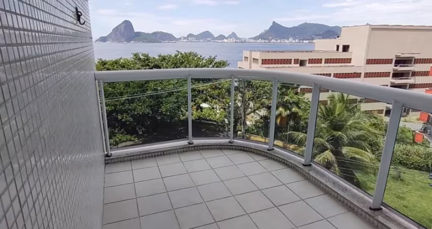 Excelente Apartamento com 180 metros quadrados