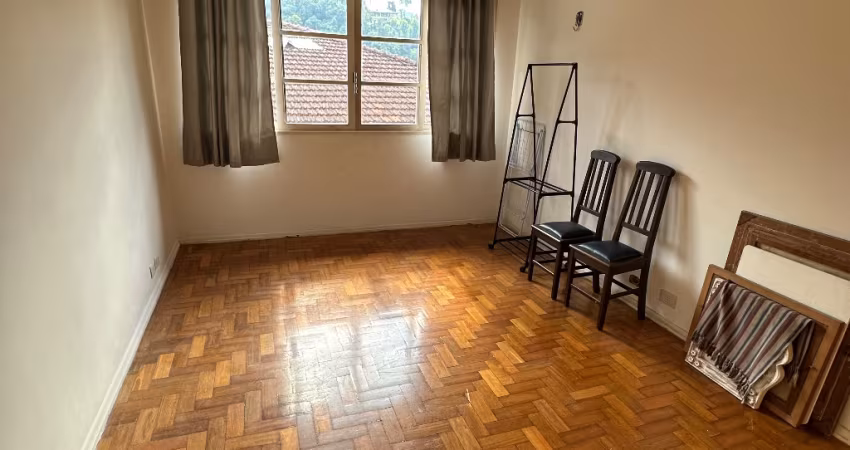 Oportunidade, quarto e sala com vaga.