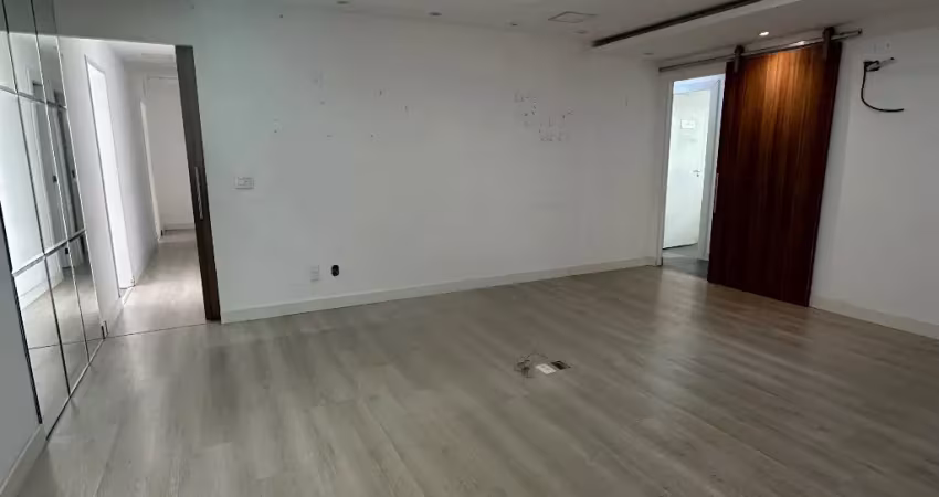 Casa comercial com 11 salas para alugar na Avenida Sete de Setembro, Icaraí, Niterói