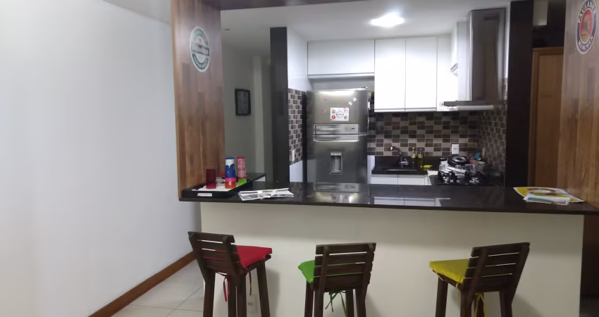 Apartamento mobiliado com 3 quartos e vaga próximo ao metrô.