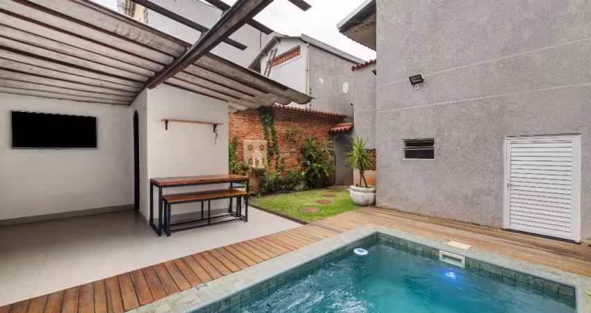 Casa dos sonhos com 250 m², 3 suítes, com piscina, no centro de São Caetano do Sul!