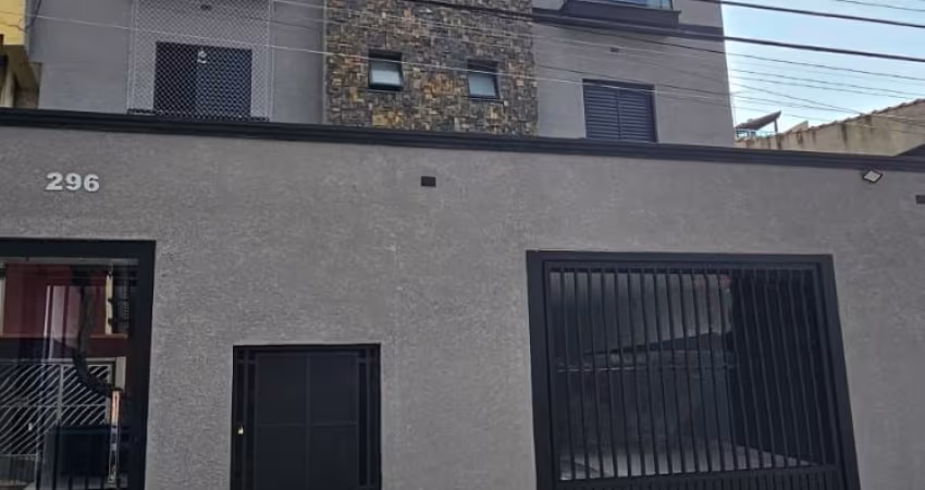 Cobertura com 100,60 m² em prédio sem condomínio com elevador!