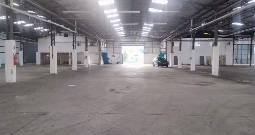 Galpão industrial com 3.800 m² de área construída no loteamento industrial coral mauá-sp