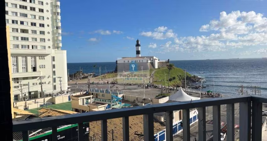 Apartamento MOBILIADO, com uma vista mar exuberante, de frente para o  FAROL DA BARRA.