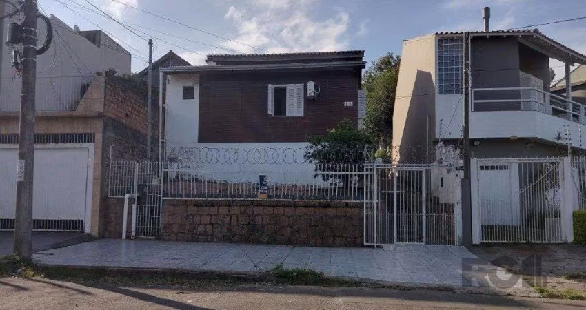 Casa 3 dormitórios à venda Teresópolis Porto Alegre/RS
