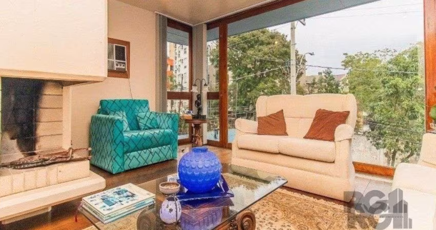 Casa 3 dormitórios para alugar Menino Deus Porto Alegre/RS