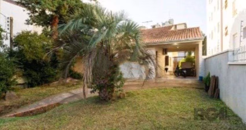 Casa 3 dormitórios à venda Tristeza Porto Alegre/RS