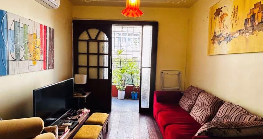 Sobrado 2 dormitórios à venda Centro Histórico Porto Alegre/RS