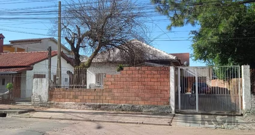 Casa 3 dormitórios, vagas de garagem, Bairro Vila Cachoeirinha