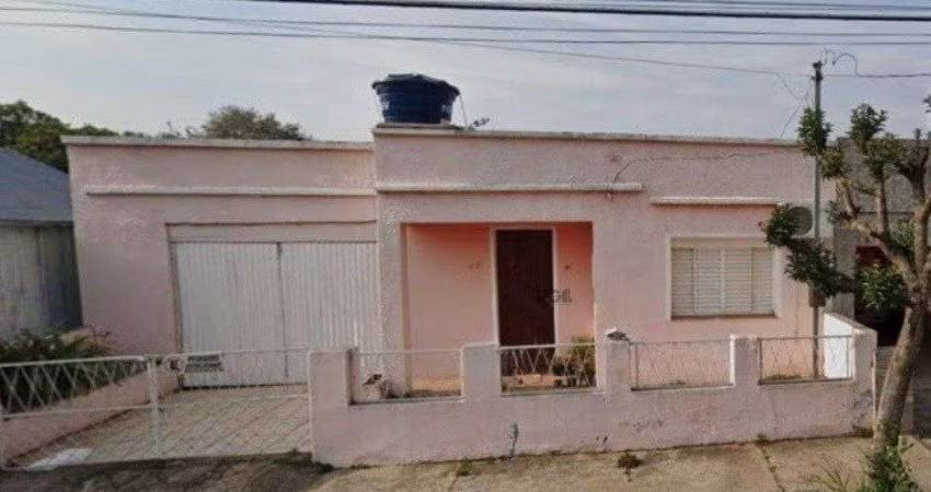 Casa com 2 dormitórios por R$ 220.000,00 na Rua Oreste M. Ferreira nº 45- Prado-