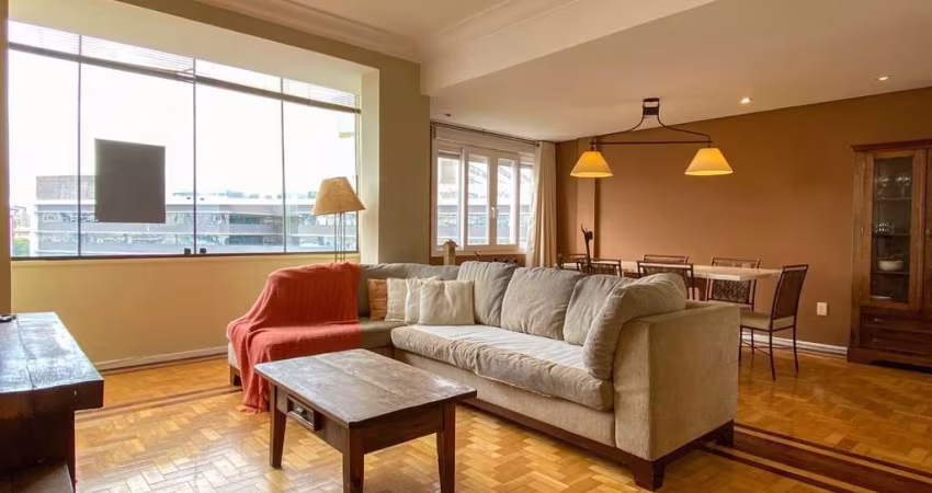 Apartamento 2 dormitórios, com linda vista, em frente ao Hospital de Clínicas