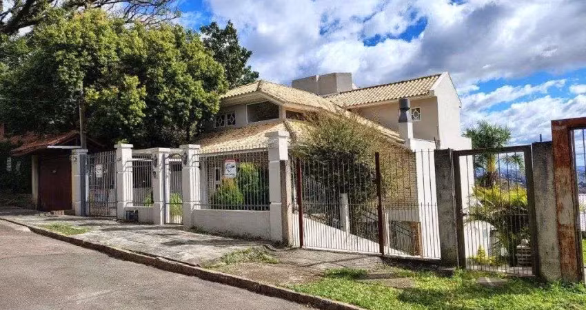 Casa sobrado com 300m² na vila nova de 3 dormitórios e 4 vagas