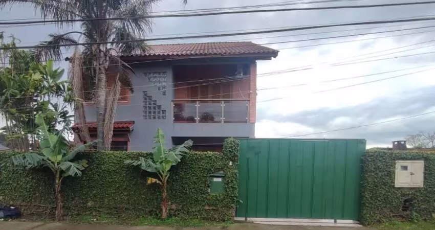 Casa com 3 quartos à venda na Rua Stringhini, 143, Hípica, Porto Alegre