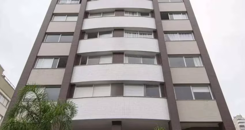 Apartamento de 3 quartos, suíte e 2 vagas de garagem petrópolis em porto alegre.