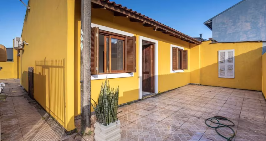 Casa na Hipica de 2 dormitórios e 3 vagas