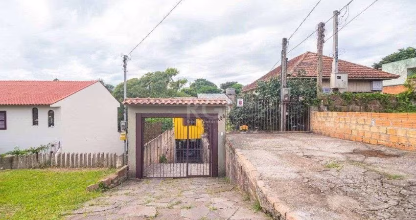 Casa 2 dormitórios à venda Bom Jesus Porto Alegre/RS