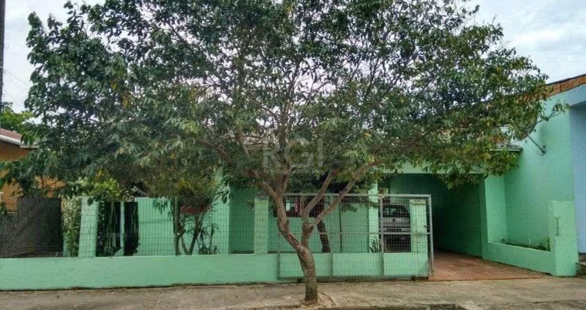 Casa para Venda - 160m², 5 dormitórios, 4 vagas - Praia da Cal