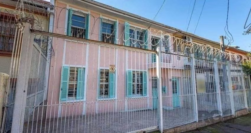 Casa 4 dormitórios à venda Medianeira Porto Alegre/RS