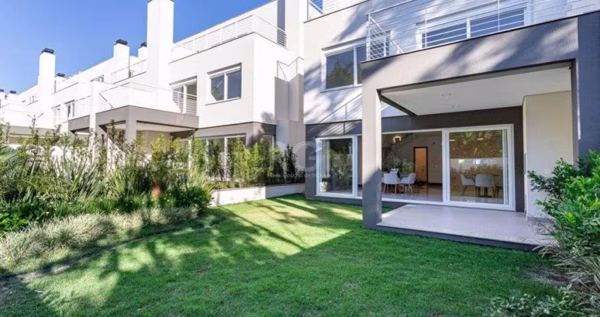 Casa Condominio para Venda - 450m², 3 dormitórios, sendo 3 suites, 3 vagas - Ped