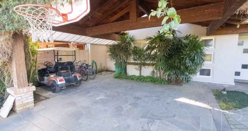 Casa Condominio para Venda - 240.87m², 3 dormitórios, sendo 3 suites, 4 vagas -