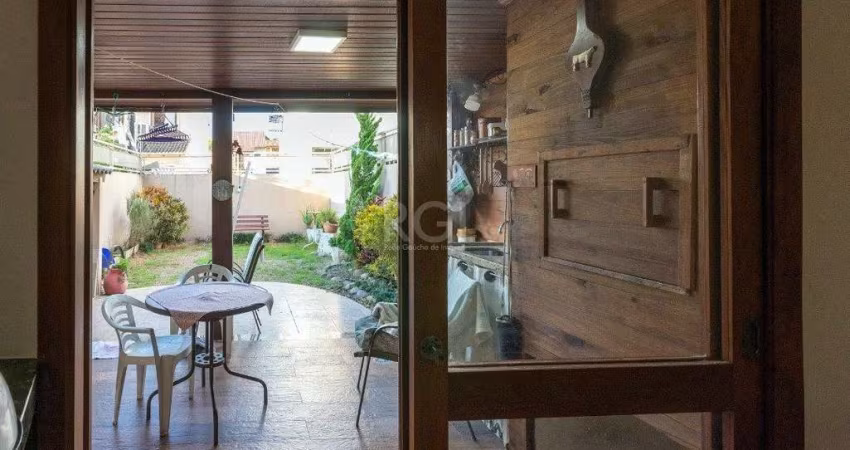 Casa para Venda - 125m², 3 dormitórios, sendo 1 suites, 2 vagas - Aberta dos Mor