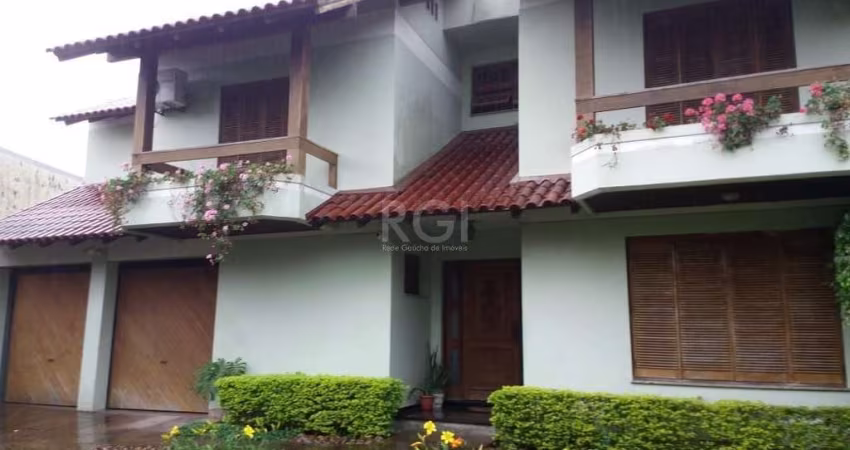 Casa para Venda - 432m², 3 dormitórios, 1 vaga - Tristeza