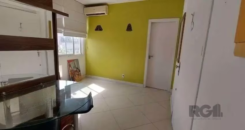 Excelente apartamento de 30m² com 1 dormitório no centro histórico.